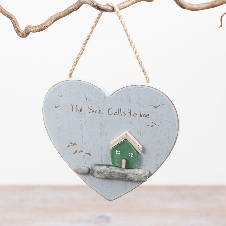 Seaside Heart Hanging Decoration 15cm – “The Sea Calls to Me” Coastal Sign, Nautical Beach House Home Decor