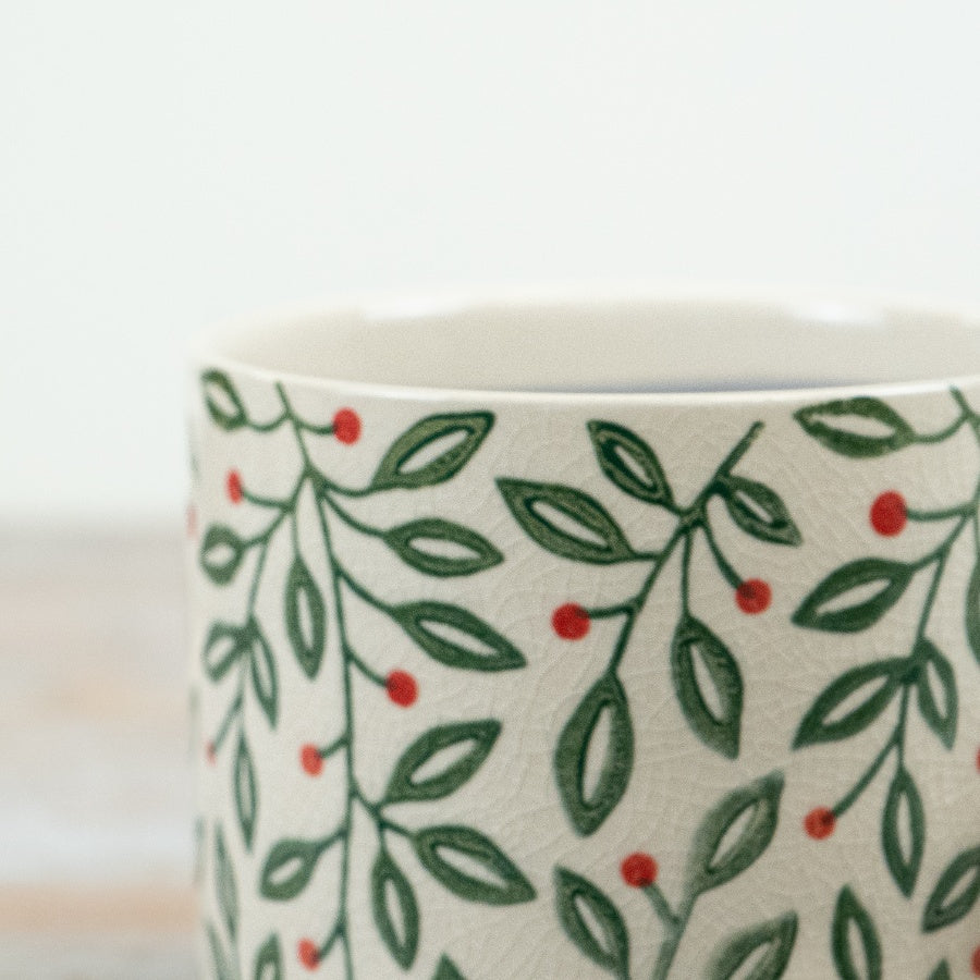 Festive Foliage Planter 14cm – Christmas Ceramic Plant Pot with Berry & Leaf Pattern, Seasonal Home Decor Gift