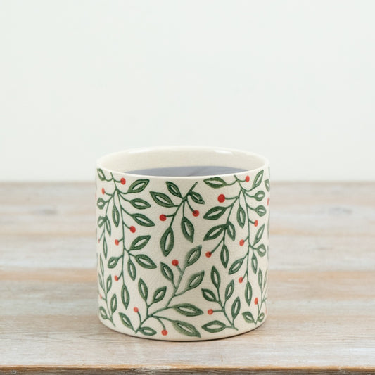 Festive Foliage Planter 14cm – Christmas Ceramic Plant Pot with Berry & Leaf Pattern, Seasonal Home Decor Gift
