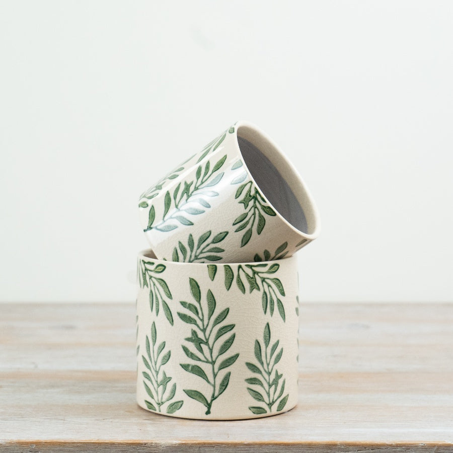 Green Leaf Planter 11.7cm – Botanical Ceramic Plant Pot, Vibrant Indoor Planter for Succulents & Modern Home Decor