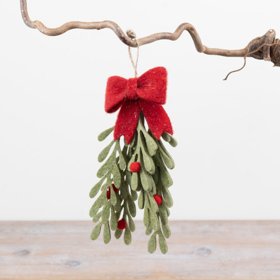 Berry Bunch with Bow Felt Mistletoe Decoration Red Berries Jute Hanger Christmas Home Décor 18x8cm Item #79550