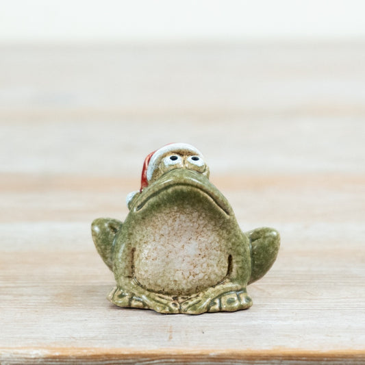 Little Lookers Santa Frog Ornament Christmas Frog Decoration Festive Animal Figure Home Décor Gift 6.2cm