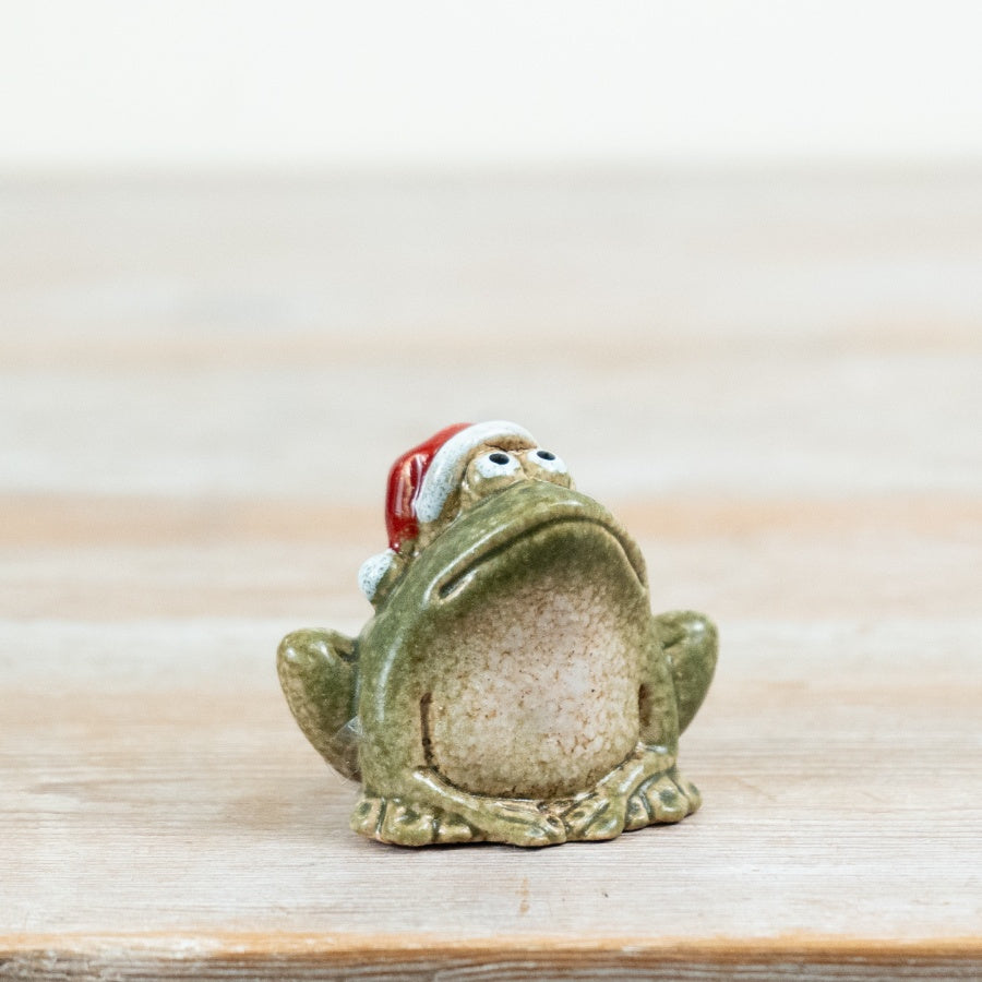 Little Lookers Santa Frog Ornament Christmas Frog Decoration Festive Animal Figure Home Décor Gift 6.2cm