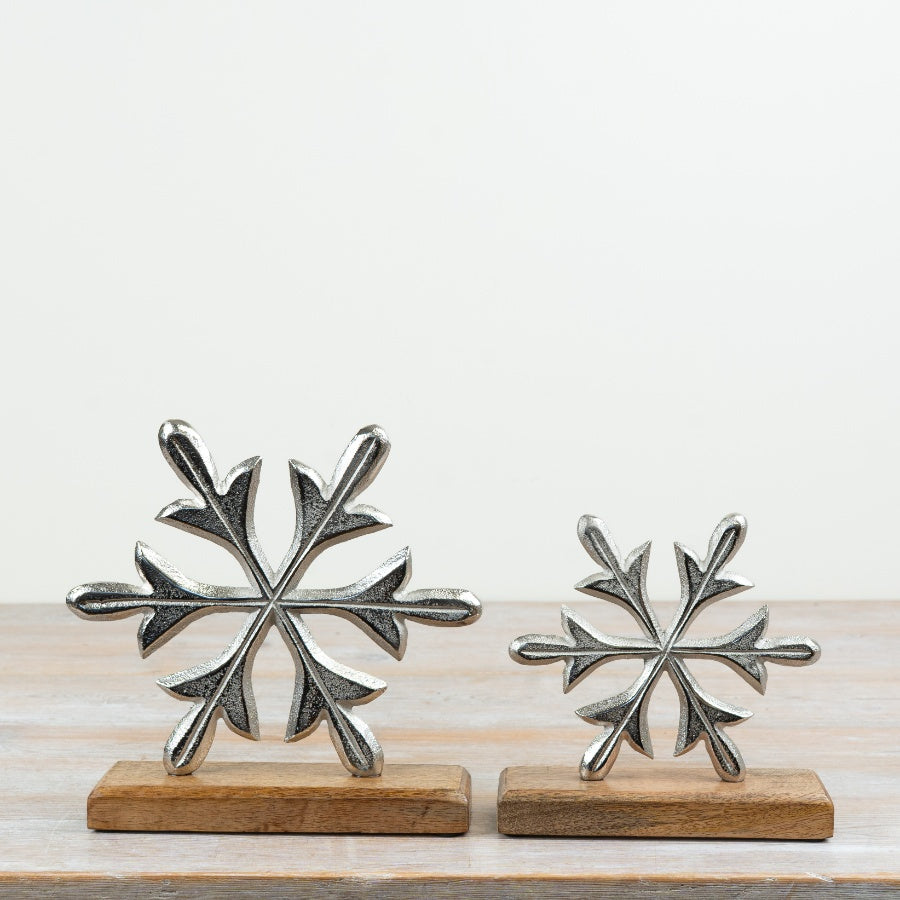17cm Aluminium Snowflake on Wood Base