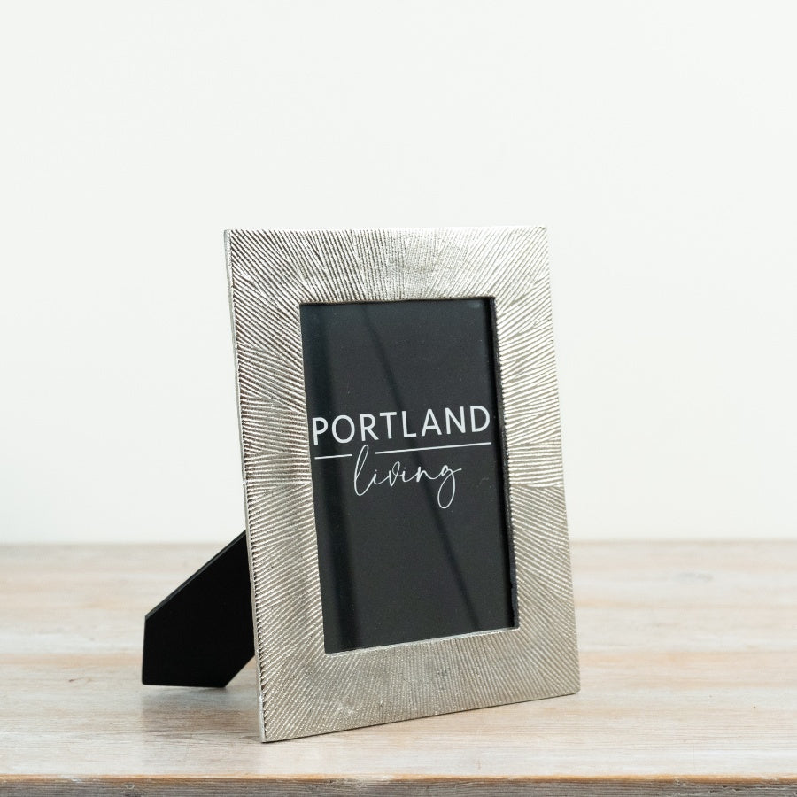 Aluminium Photo Frame 23.5cm – Textured Silver Picture Frame, Modern Display for Photos on Shelves, Consoles & Tables