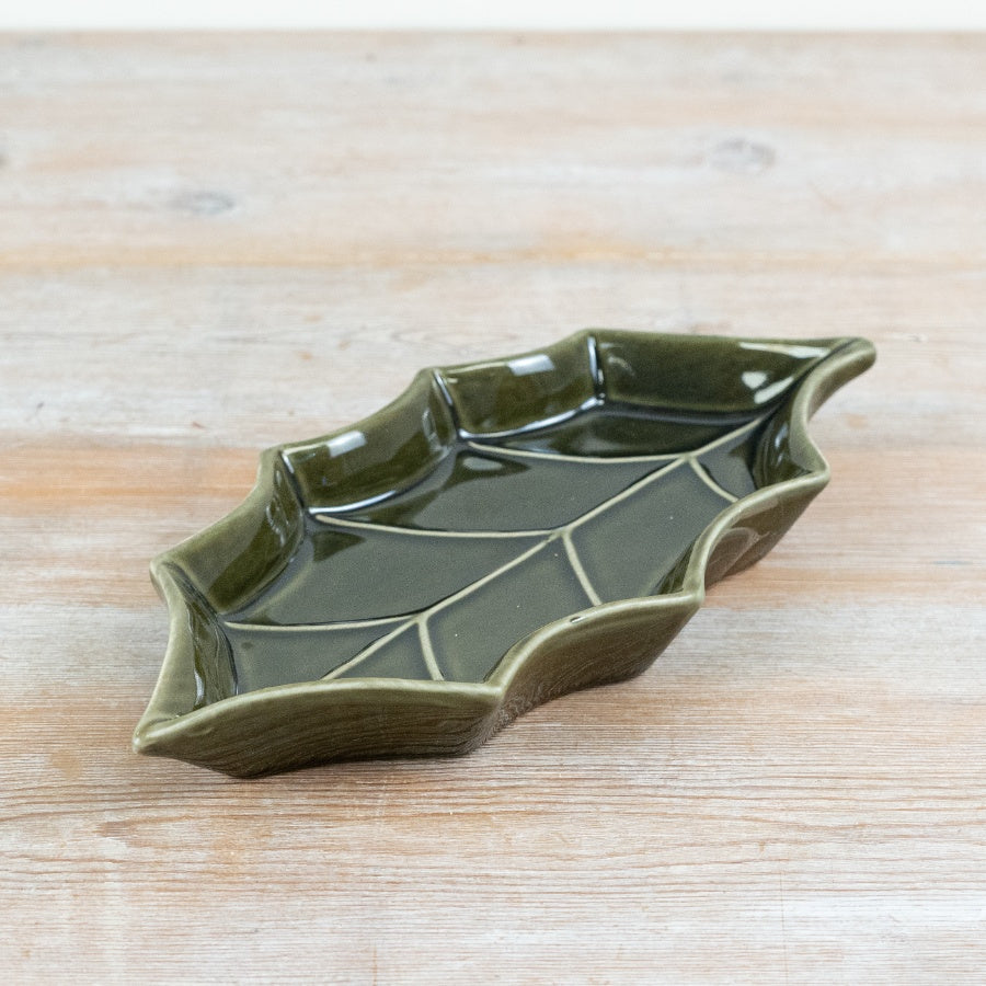 Ceramic Holly Leaf Plate Green Glazed Christmas Serveware Festive Tableware Entertaining Dish 23cm Item #81126