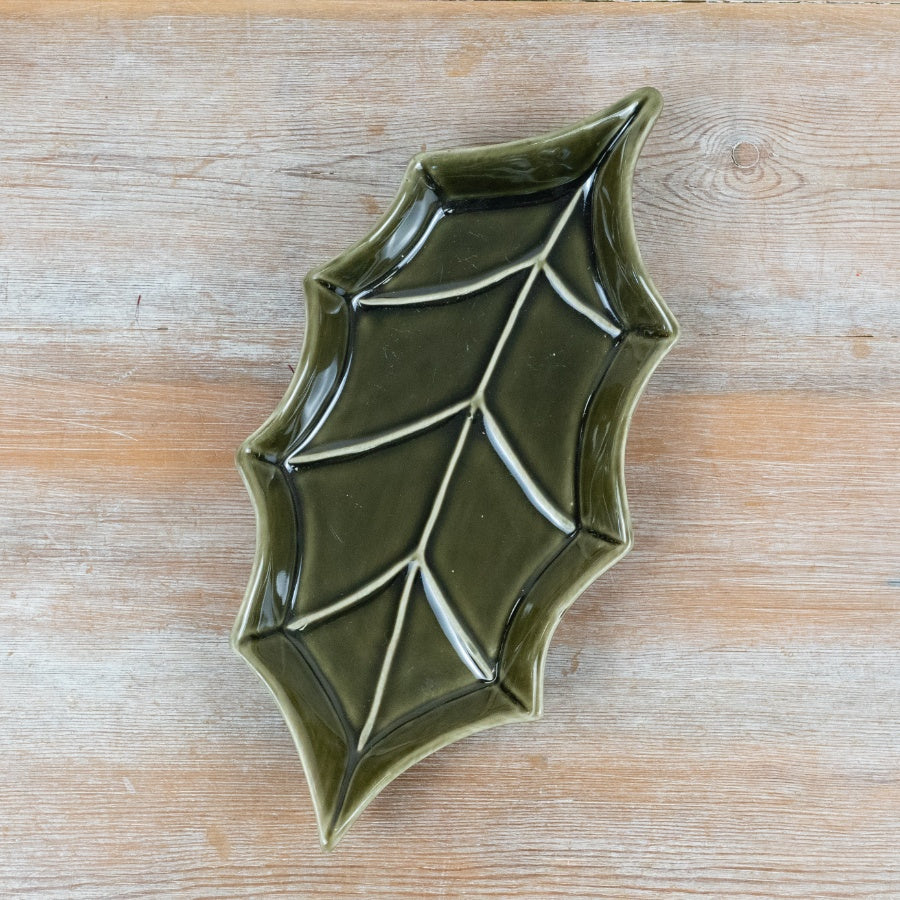 Holly Leaf Plate Ceramic Serving Plate Christmas Tableware Festive Home Décor Gloss Green 30cm Item #81127
