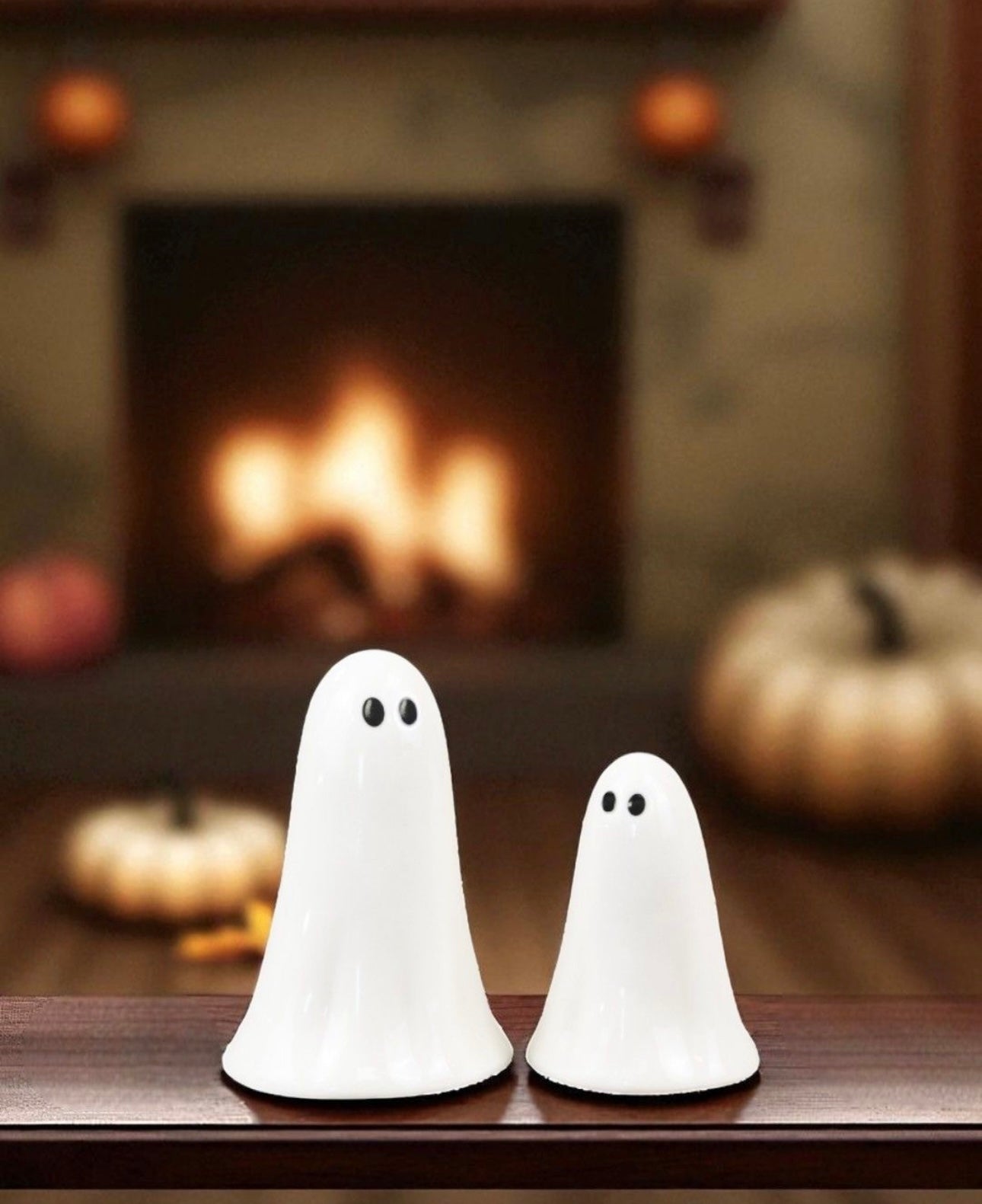 Glossy Ghost Ornament – 8cm Ceramic Halloween Decoration