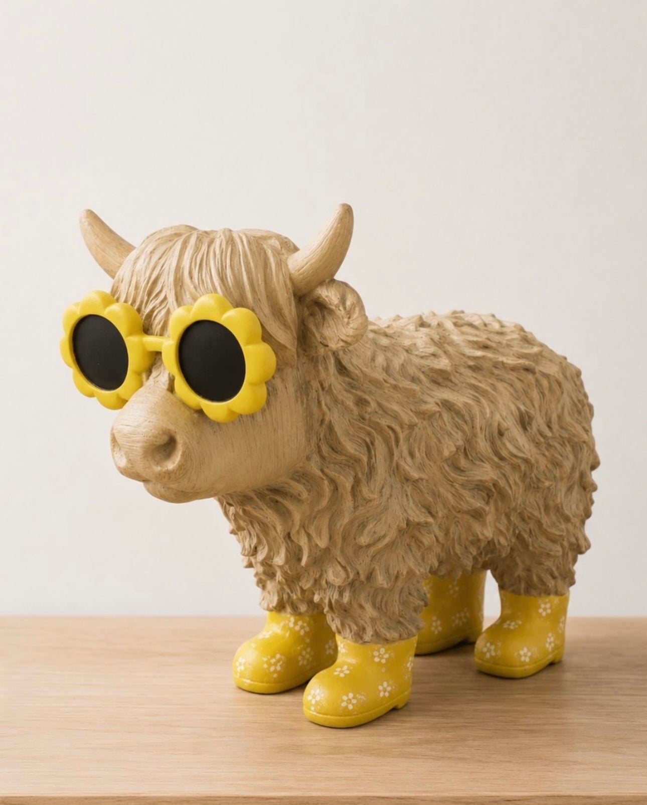 Sunglasses Highland Cow Figurine 30cm – Quirky Cow Ornament with Yellow Wellies, Fun Home or Garden Decor Statement