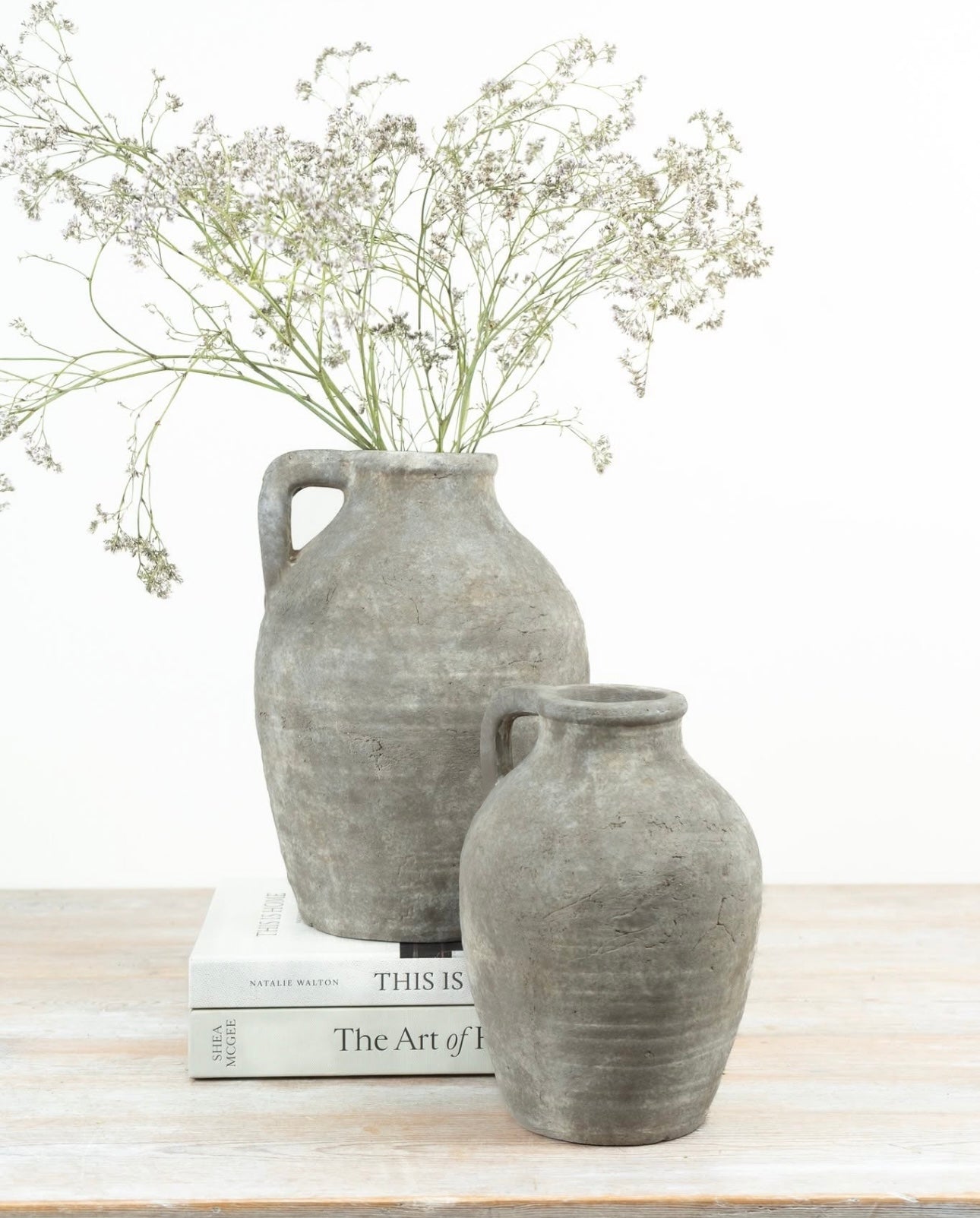 Farmhouse Ceramic Jug Vase 28cm – Large Rustic Pitcher Vase for Fresh or Dried Flowers – Neutral Vintage Home Décor for Kitchen, Hallway or Living Room – Sabrina Decorative Jug with Handle