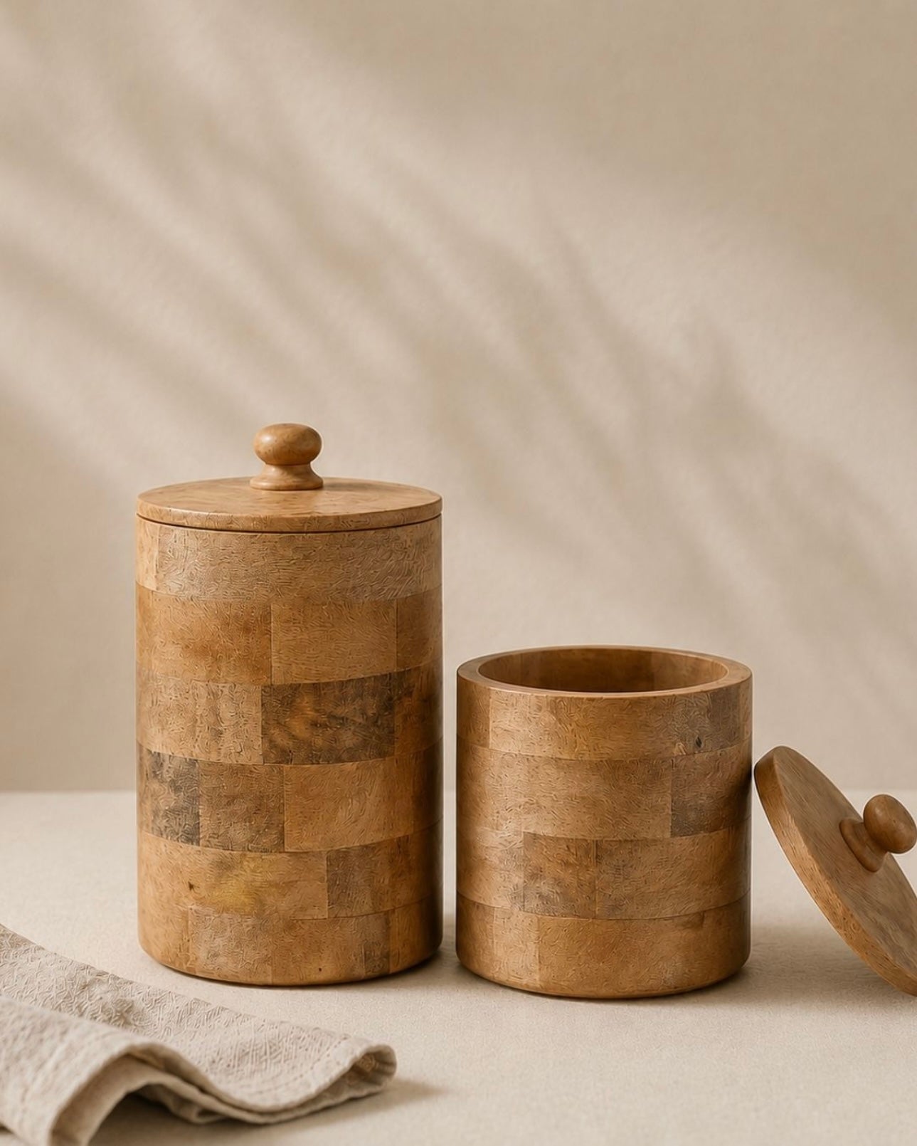Round Wooden Storage Box with Lid 23cm – Rustic Keepsake Organiser, Decorative Home Storage for Trinkets & Accessories
