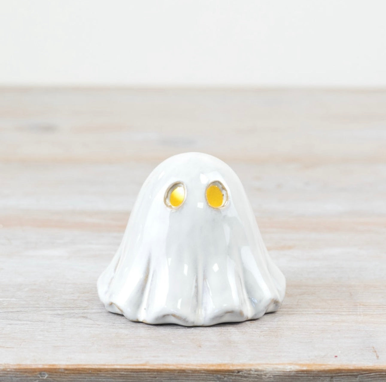 10cm Light Up Ghost Decoration – Battery-Powered Halloween Ornament, Spooky Glow