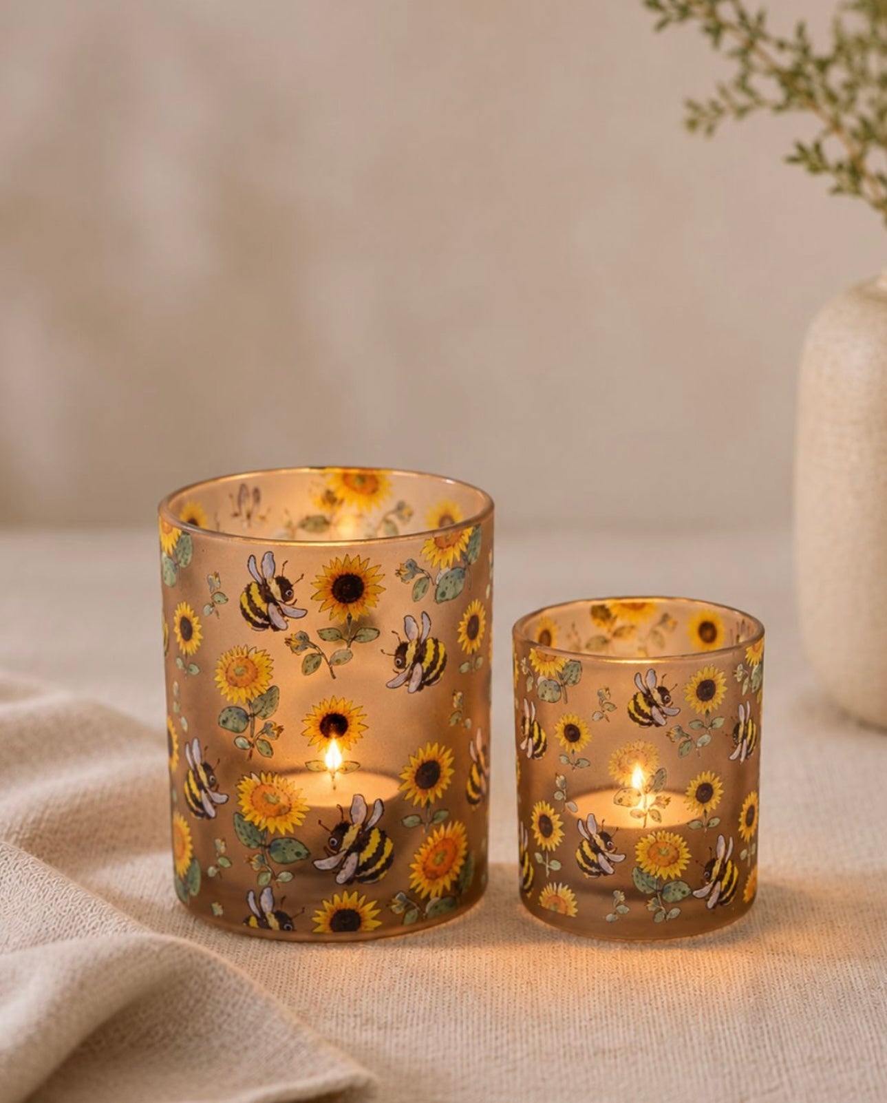 Glass Bee & Sunflower Candle Holder 12.5cm – Floral Tealight Holder, Rustic Spring Decor with Bee Design