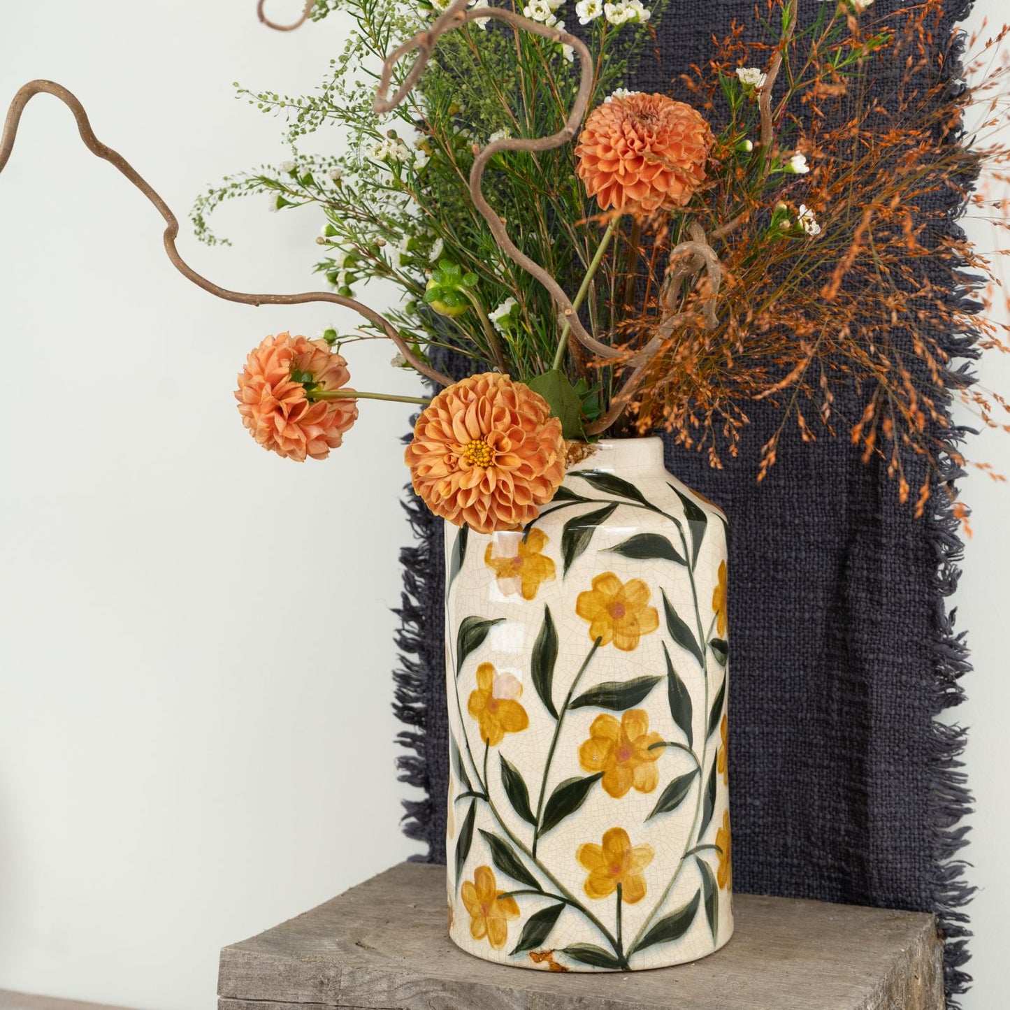 Cream Flower Design Vase 25cm – Elegant Ceramic Floral Vase for Fresh or Artificial Flowers