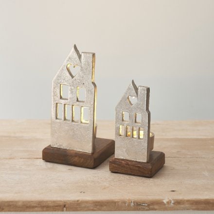 Metal House on Base - Chic Silver Home Decor Accent - 15cm Sculpture