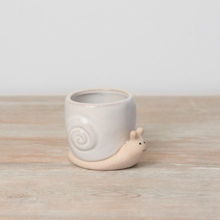 Snail Plant Pot - Cute Garden Planter - Small Ceramic Succulent Holder, 9.5cm