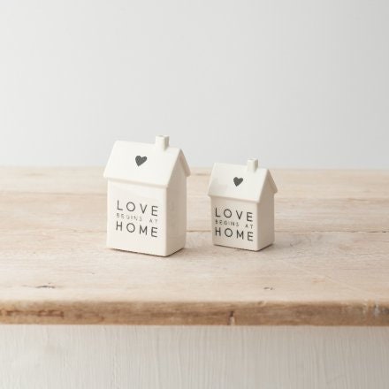 7cm 'Love Begins at Home' Porcelain House - Charming Decorative Accent